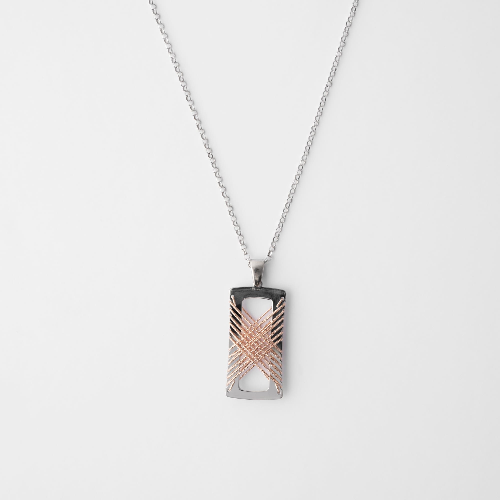 DIAMOND CUT  'Criss-Cross' Necklace