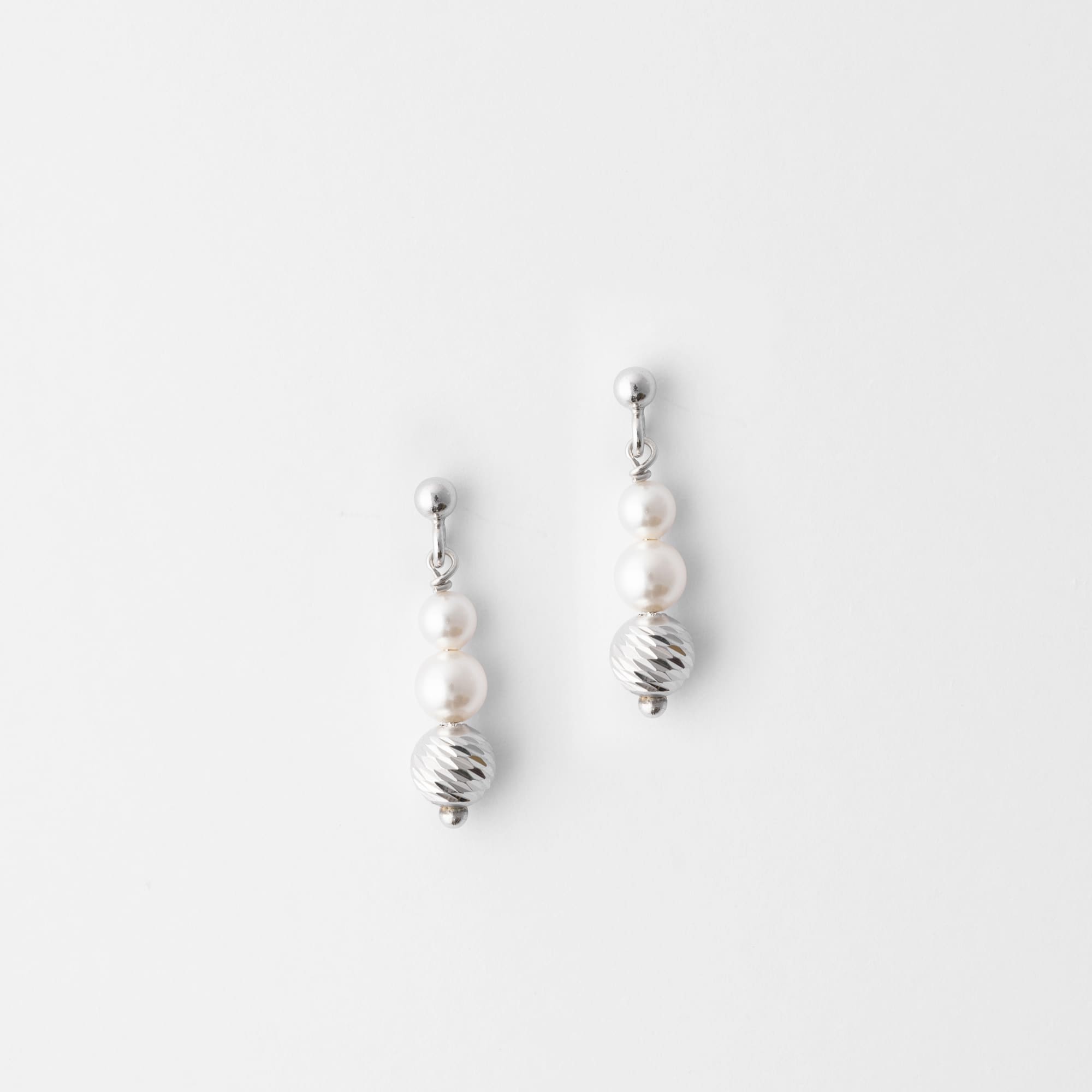 PEARL DIAMOND CUT BALL