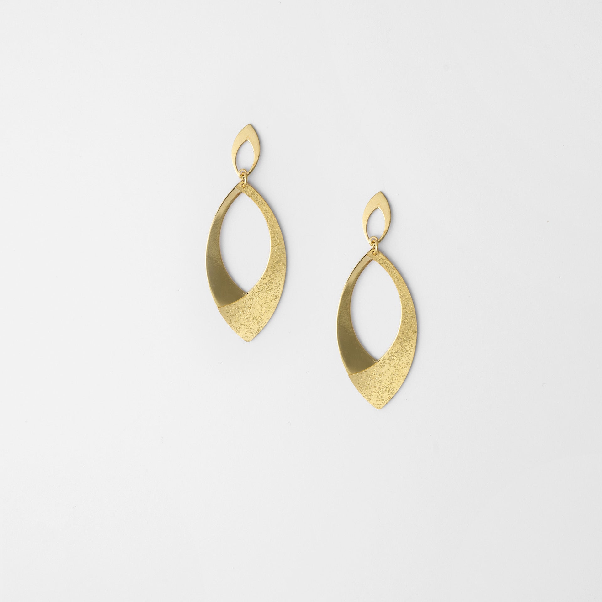 Gold glitter drop earrings