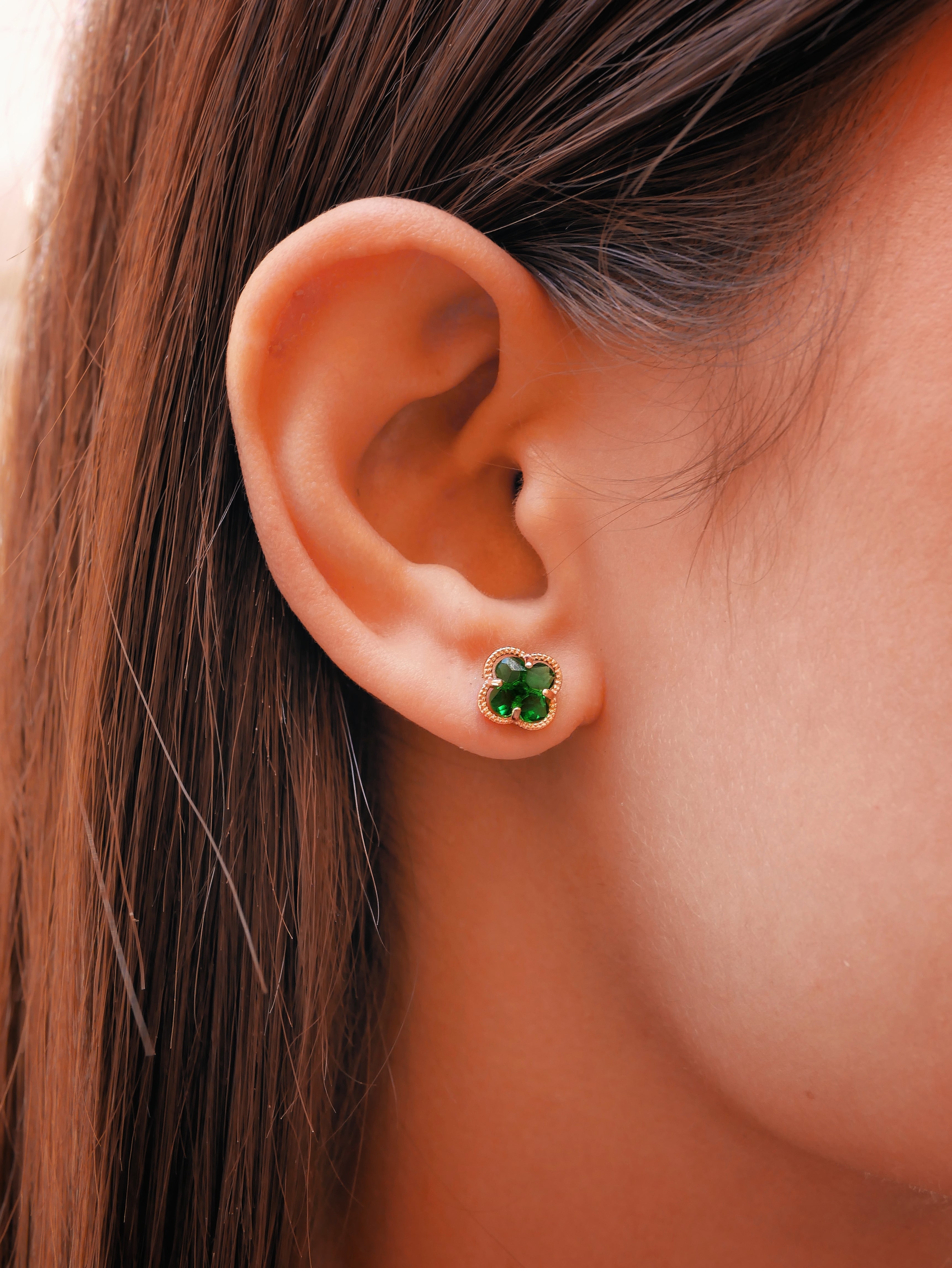 Clover earrings with emerald quartz