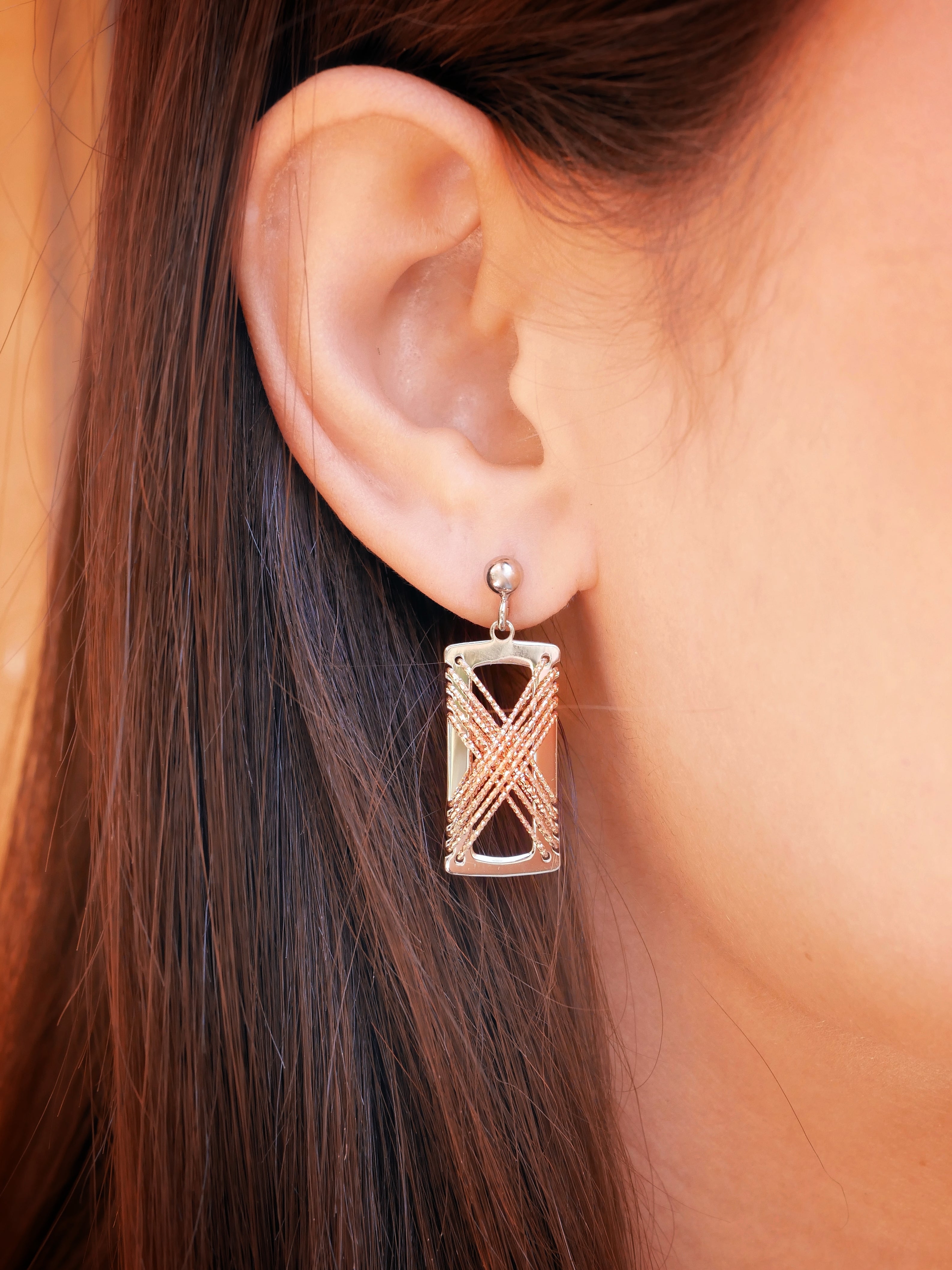 DIAMOND CUT 'Criss-Cross' Earrings