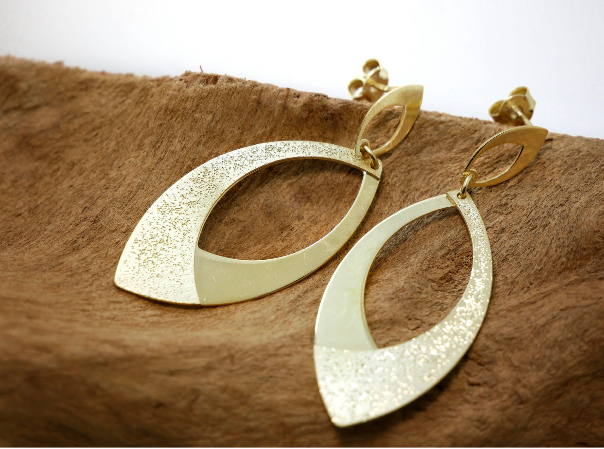 Gold glitter drop earrings