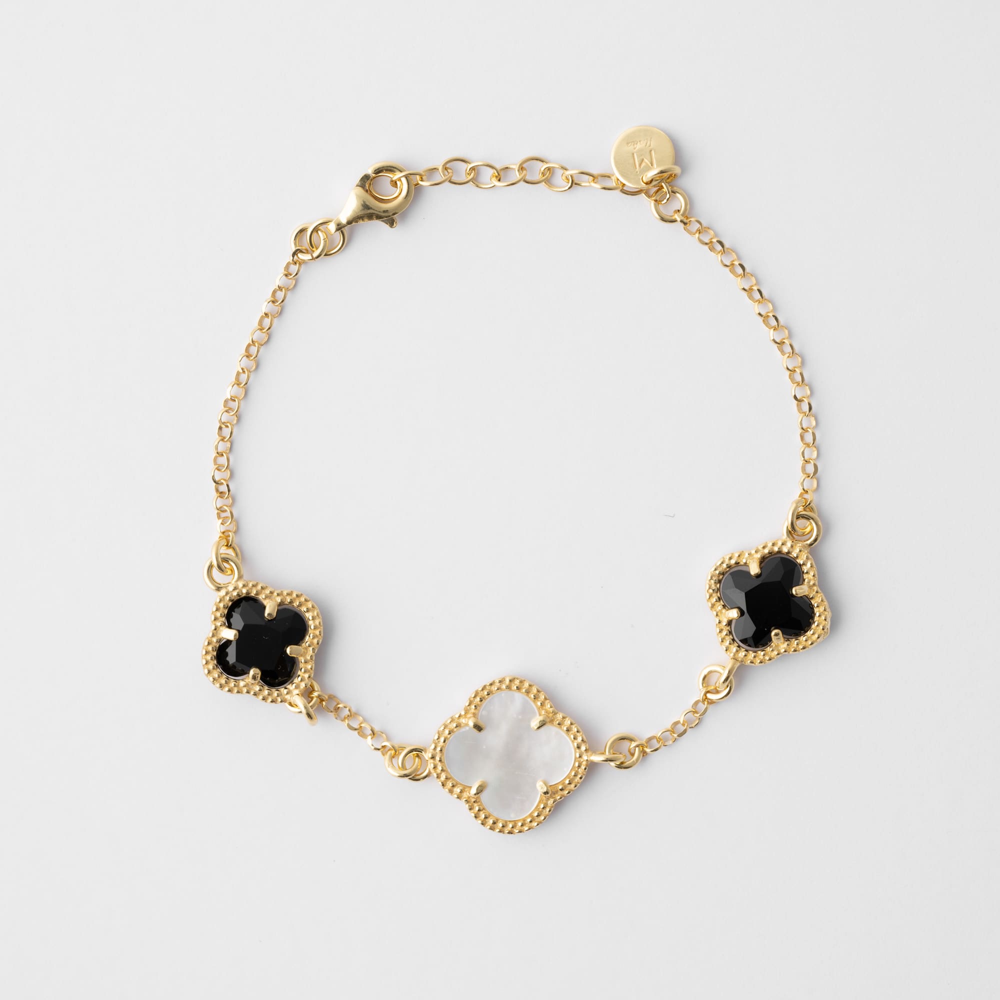 Clover bracelet with black quartz and mother of pearl