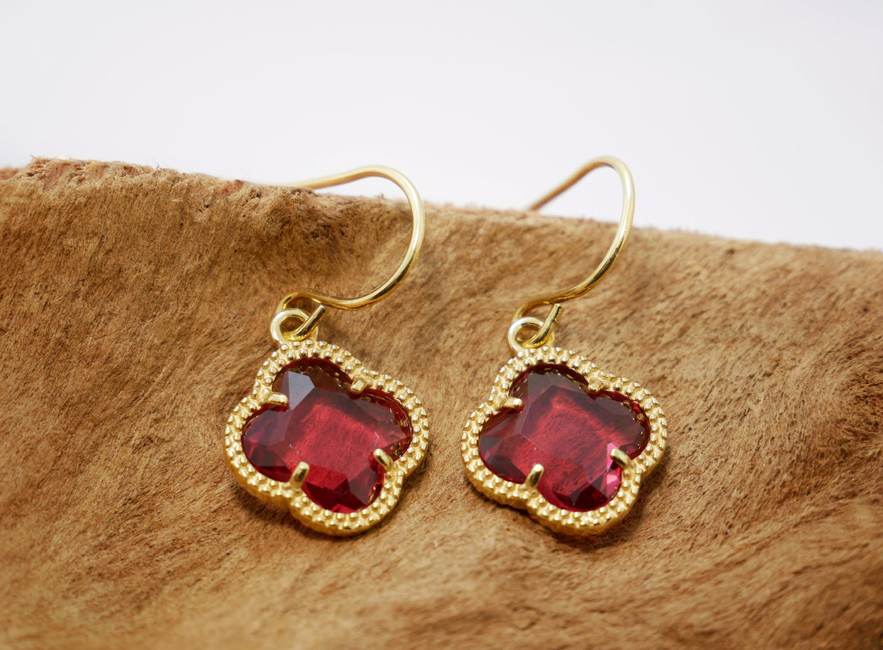 CLOVER  Gold Earrings with RED Quartz