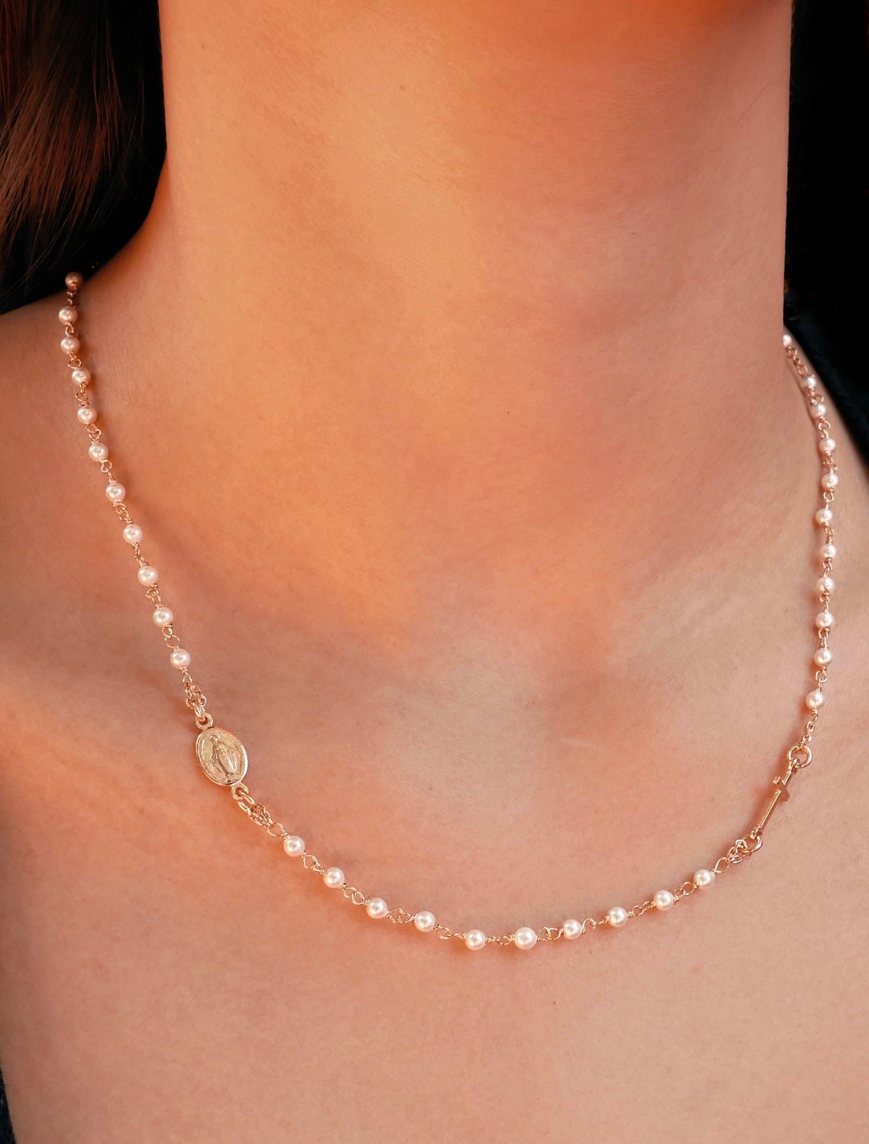 Collana ROSARY placcato oro rosa con perle bianche NCN603R/W