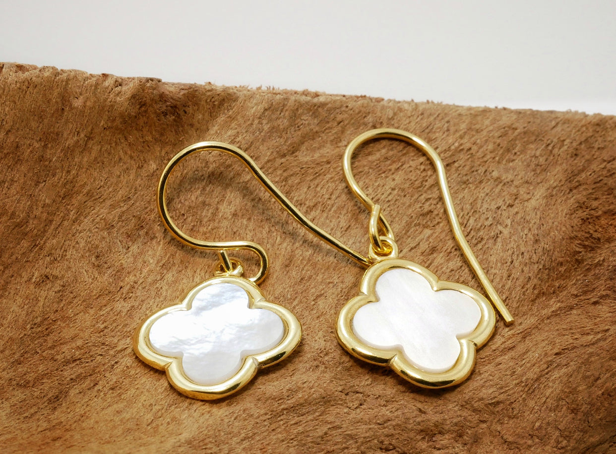 CLOVER Gold Earrings with Mother of Pearl