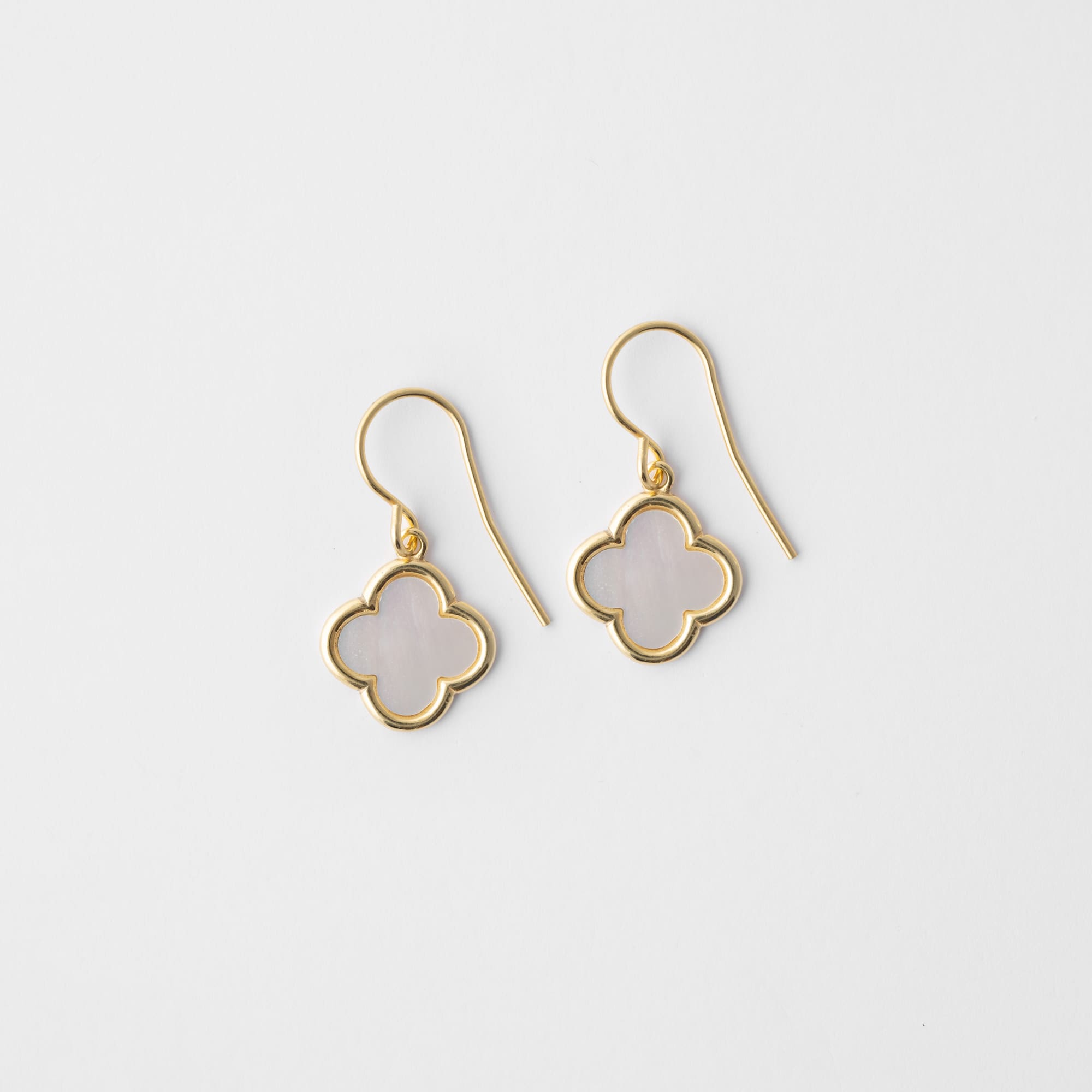 CLOVER Gold Earrings with Mother of Pearl