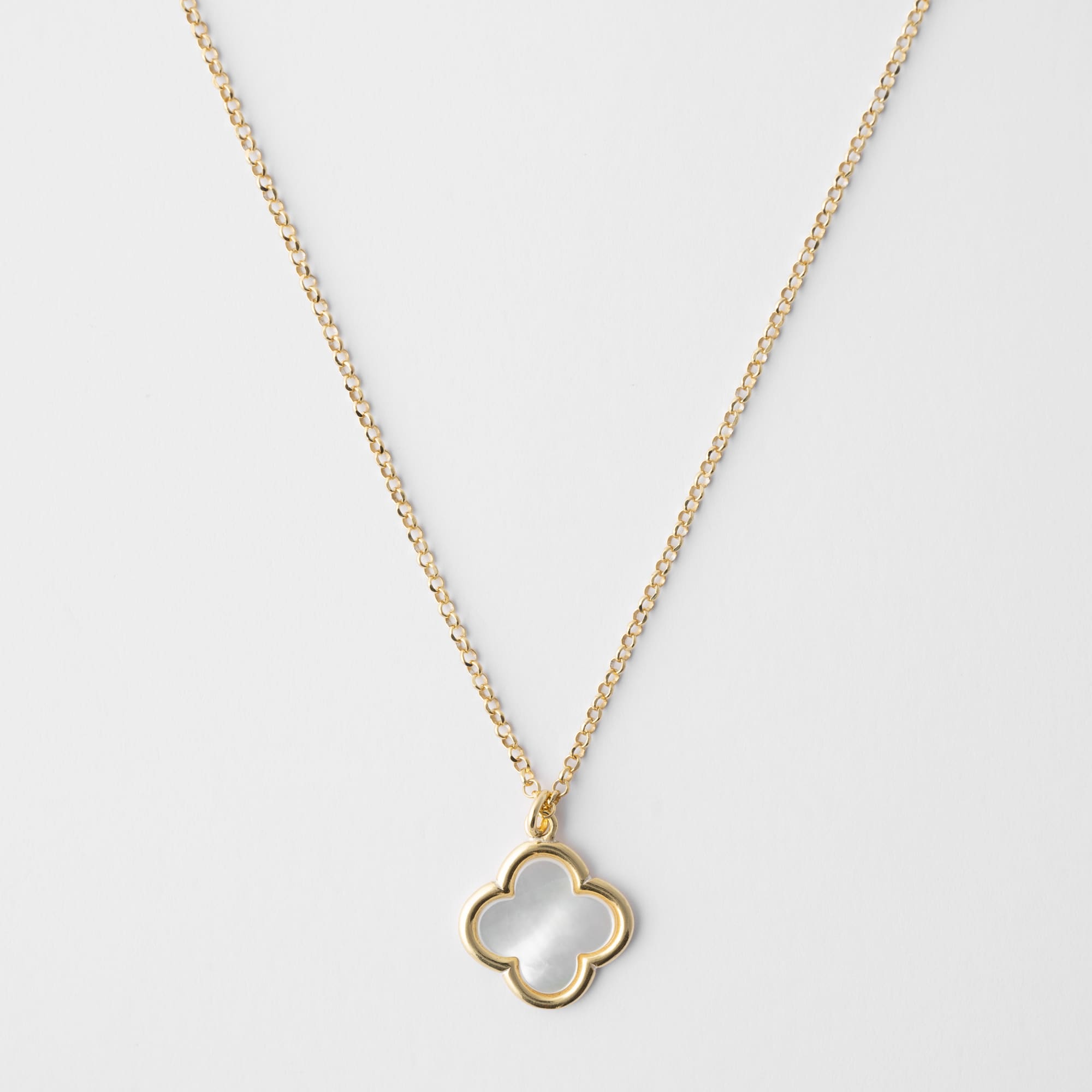 CLOVER Gold Necklace with Mother of Pearl