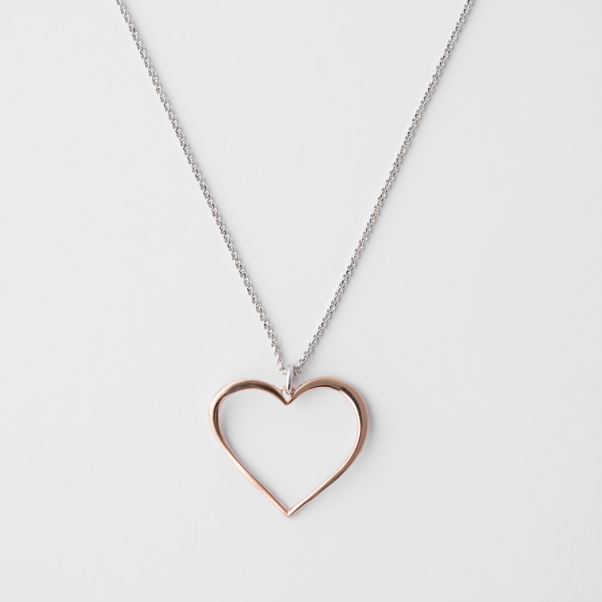 HEARTWAVE Heart Pendant Necklace Rose Gold
