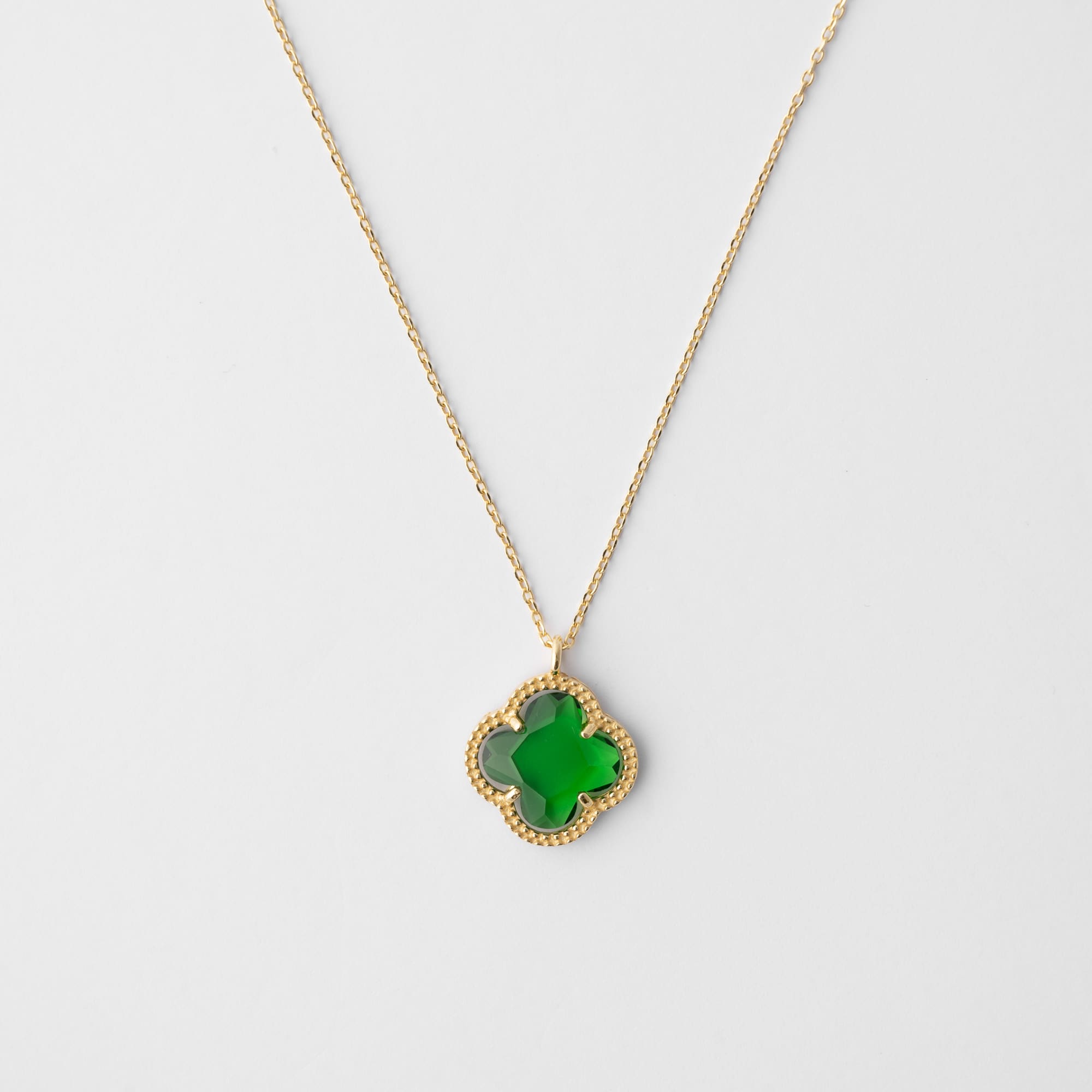 CLOVERLEAF Gold Neclace with Emerald Quartz