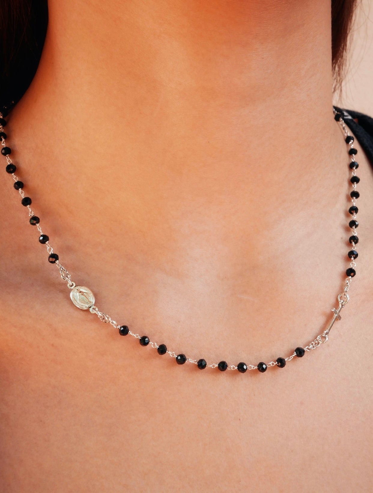 Collana ROSARIO in argento con perle a taglio di diamante nero NCN603S/B
